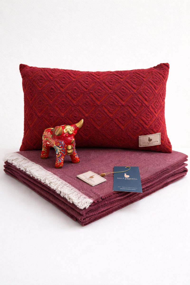Funda de Cojín de Baby Alpaca – Aklla Essentia