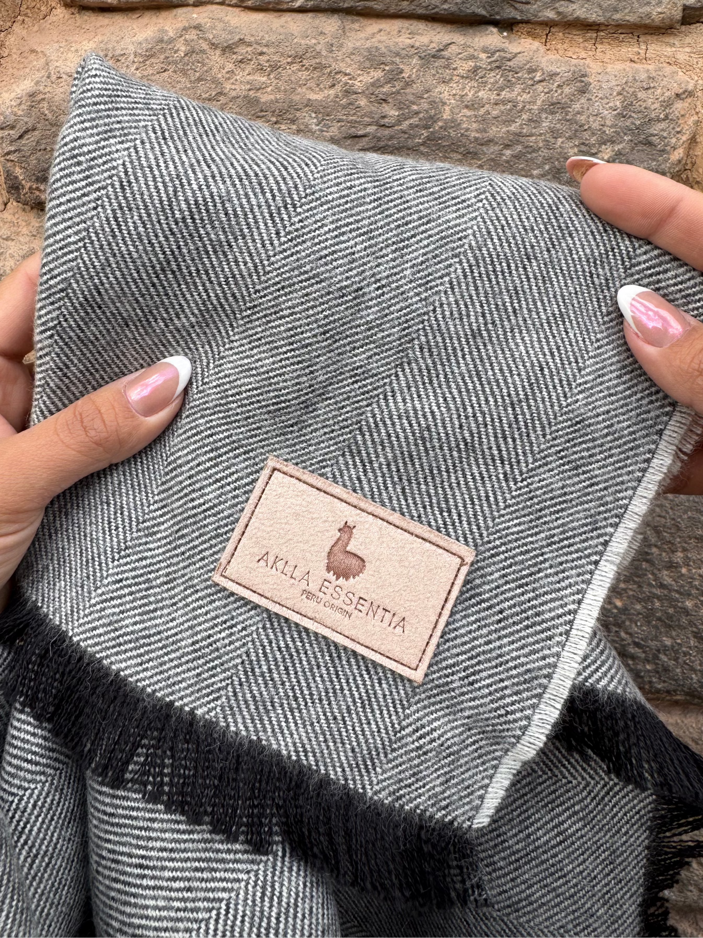 Manta Aklla - 100% Baby Alpaca Premium