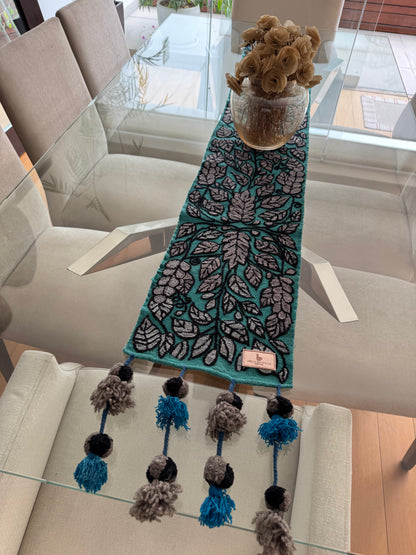 Camino de Mesa Artesanal de Lana Natural – Aklla Essentia