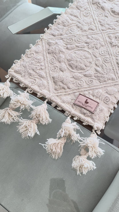 Camino de Mesa Artesanal de Lana Natural – Aklla Essentia